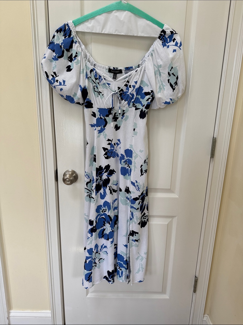 Ellen Tracy White Dress with Blue and Black Floral Print
